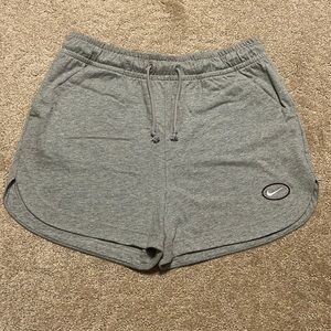 Women’s size Medium standard fit athletic shorts.